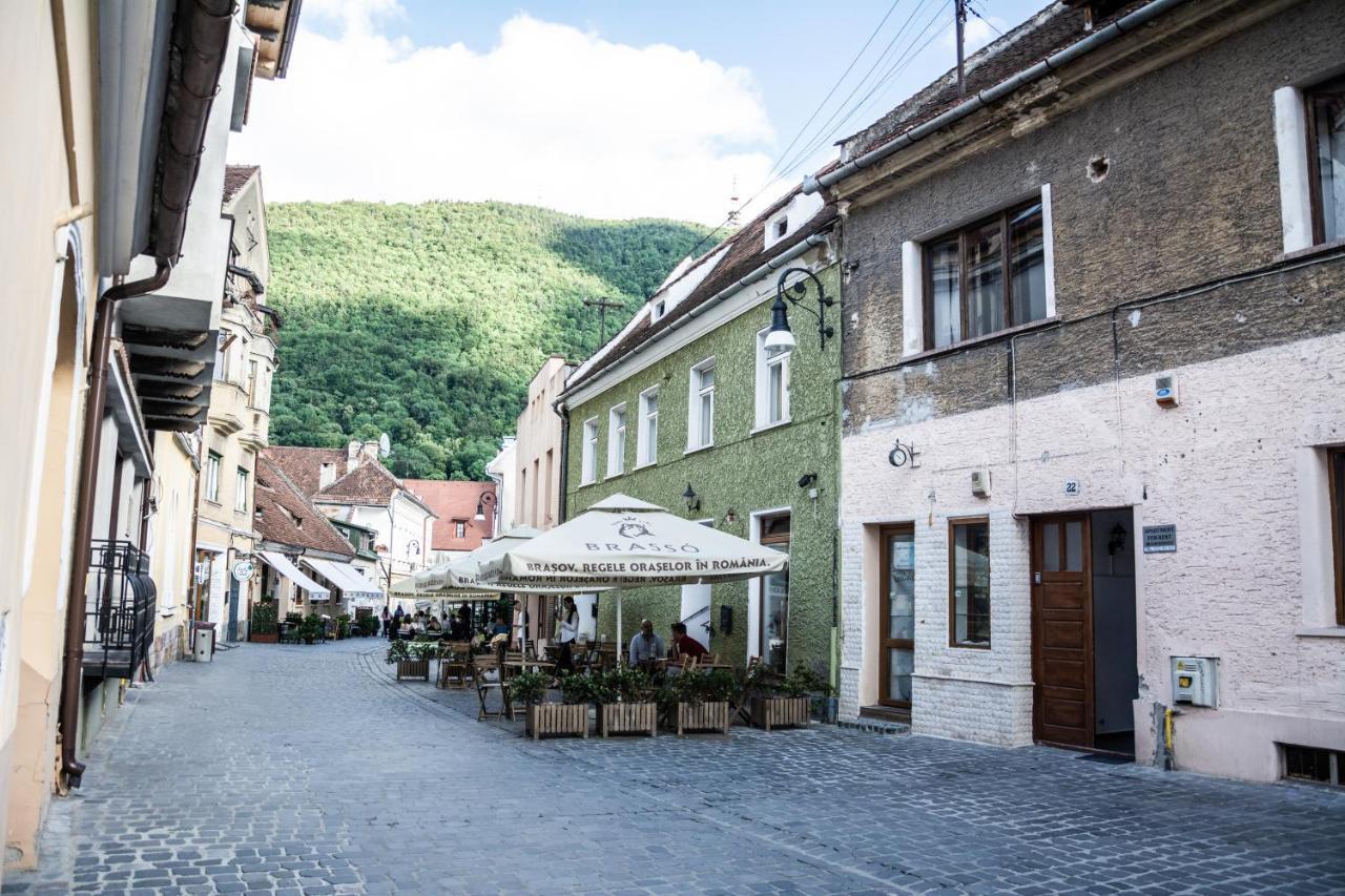 Central Garden Apartments Braşov Buitenkant foto